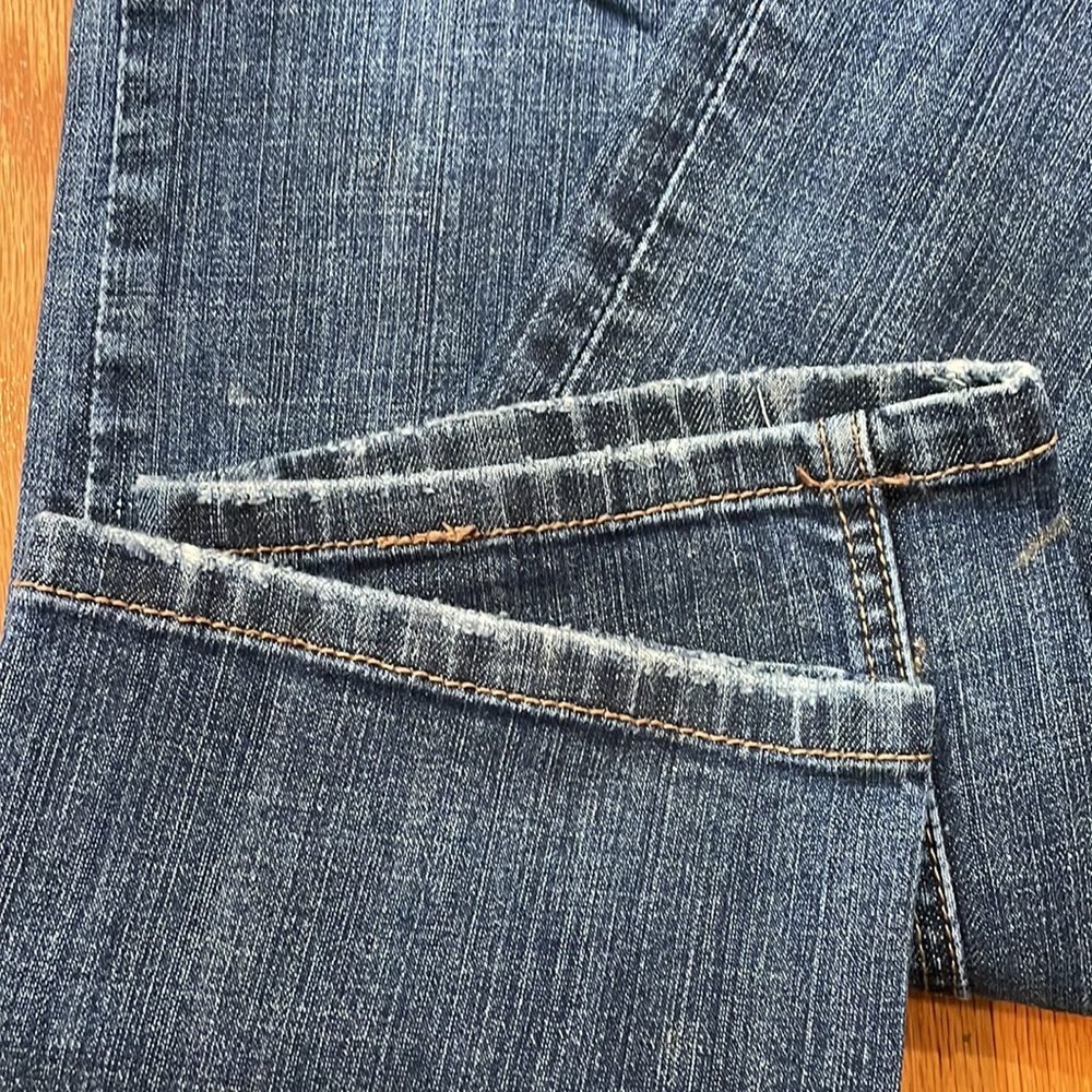 Refuge Blue Jeans NWT Style The Sweet Skinny Size 9 98% cotton 2% spandex - Picture 13 of 13